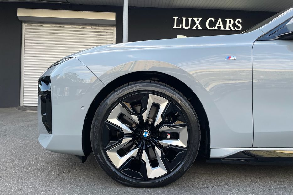 Продам BMW 760 i7 60 M pro sport 2023 года в Киеве