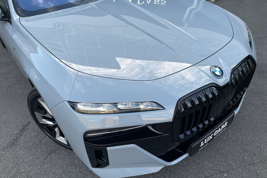 Продам BMW 760 i7 60 M pro sport 2023 года в Киеве