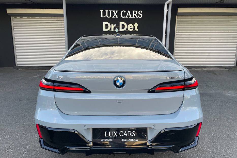 Продам BMW 760 i7 60 M pro sport 2023 года в Киеве