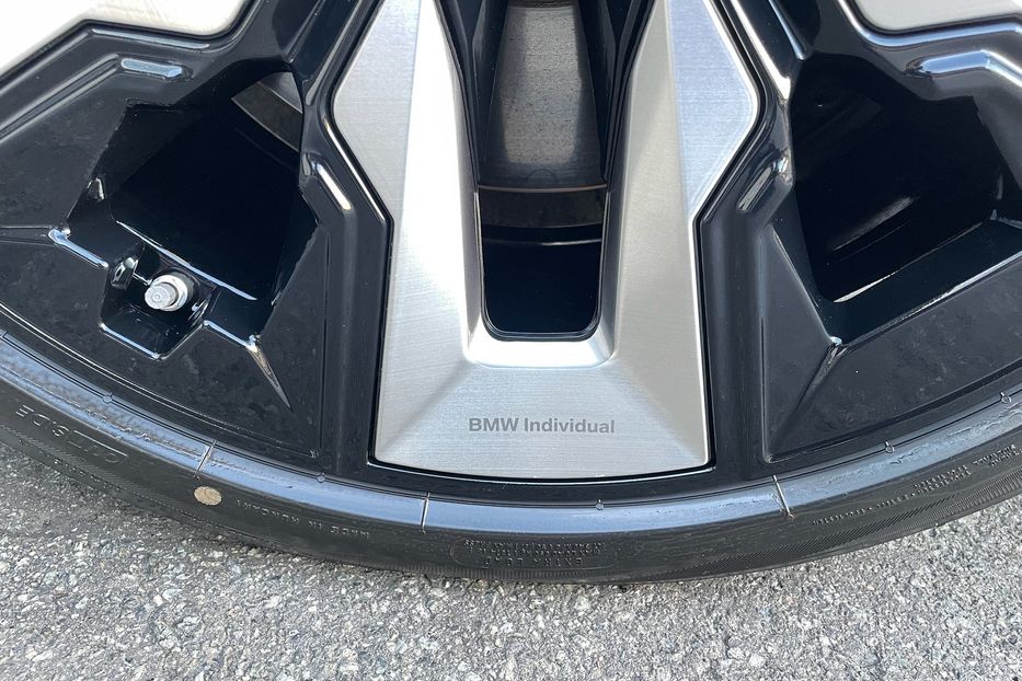 Продам BMW 760 i7 60 M pro sport 2023 года в Киеве