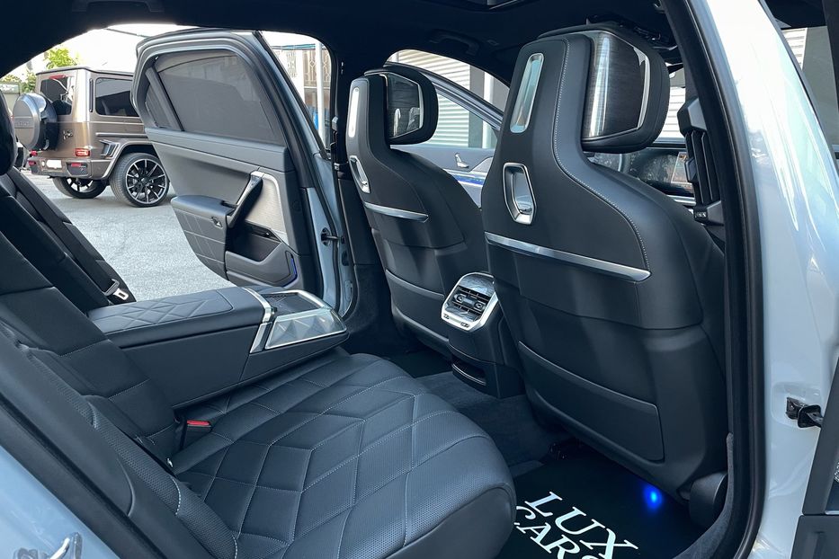 Продам BMW 760 i7 60 M pro sport 2023 года в Киеве
