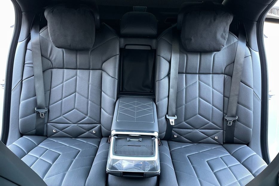 Продам BMW 760 i7 60 M pro sport 2023 года в Киеве