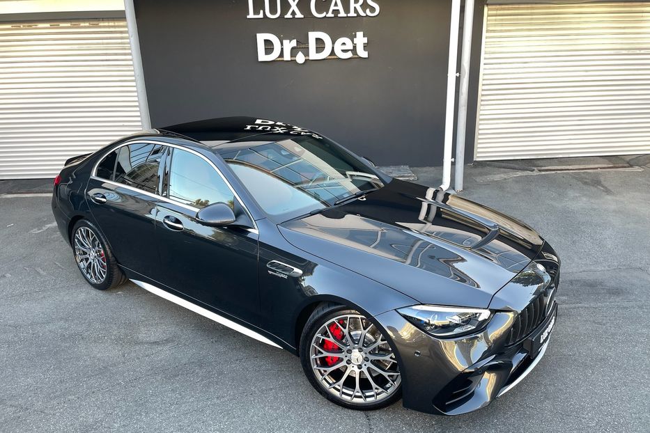 Продам Mercedes-Benz C-Class AMG 63s E Performance 2023 года в Киеве