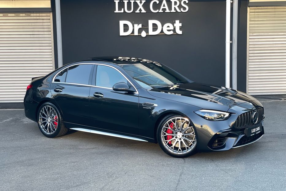 Продам Mercedes-Benz C-Class AMG 63s E Performance 2023 года в Киеве