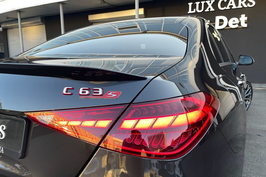 Продам Mercedes-Benz C-Class AMG 63s E Performance 2023 года в Киеве