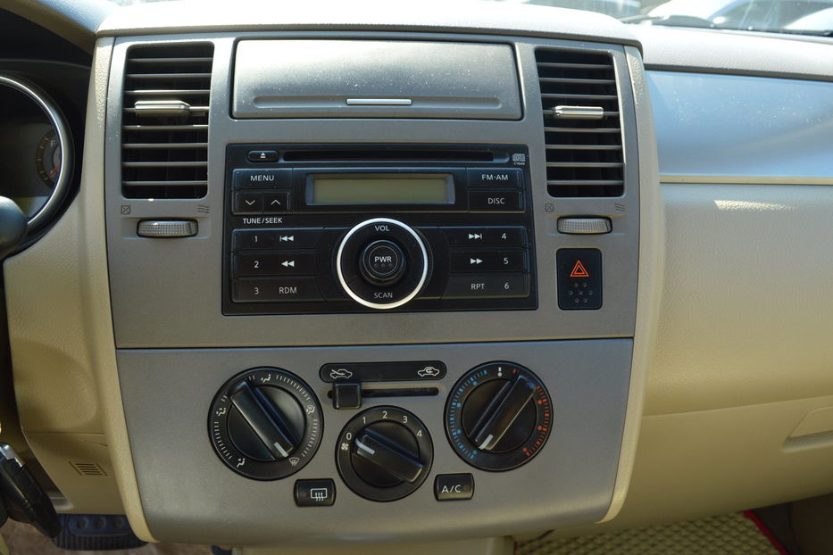 Продам Nissan TIIDA 2007 года в Одессе