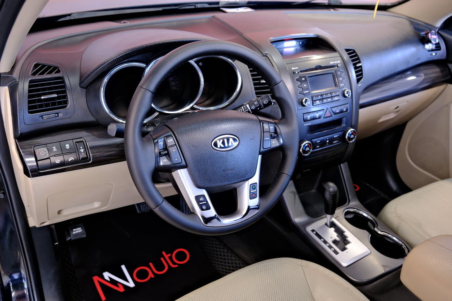 Продам Kia Sorento 2011 года в Одессе