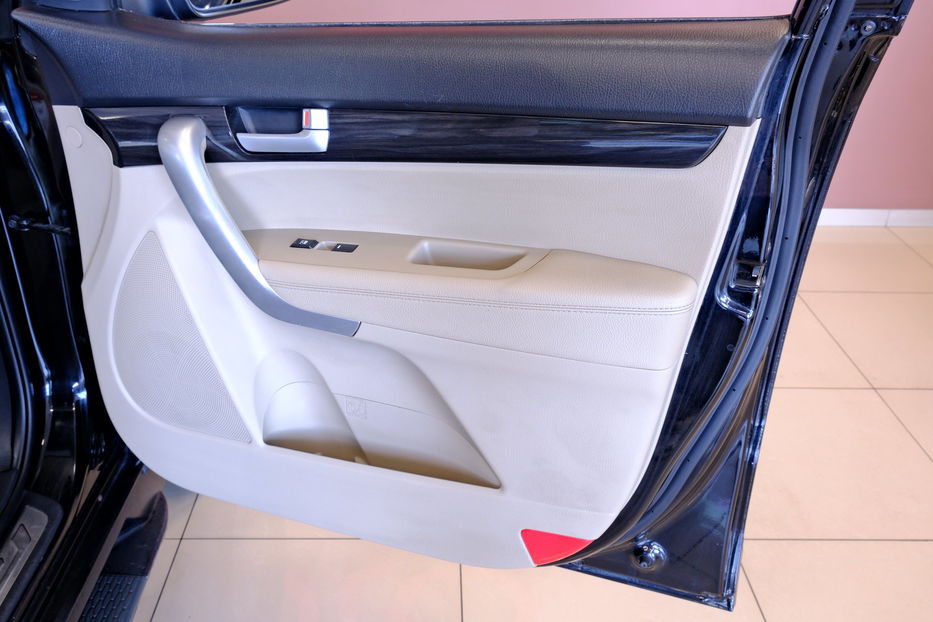 Продам Kia Sorento 2011 года в Одессе