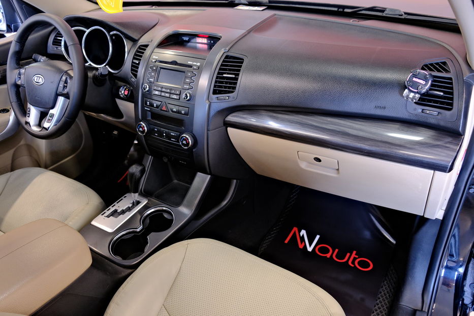 Продам Kia Sorento 2011 года в Одессе