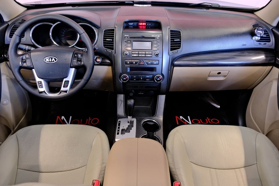 Продам Kia Sorento 2011 года в Одессе