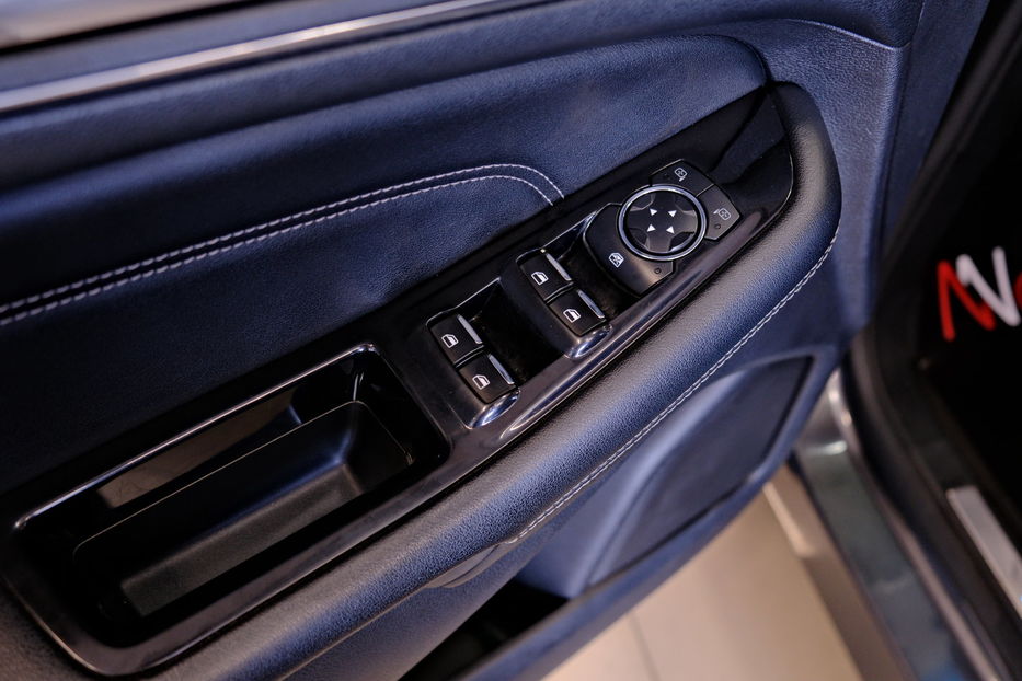Продам Ford Edge Titanium 2016 года в Одессе