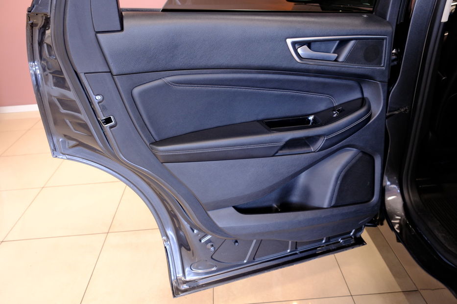 Продам Ford Edge Titanium 2016 года в Одессе