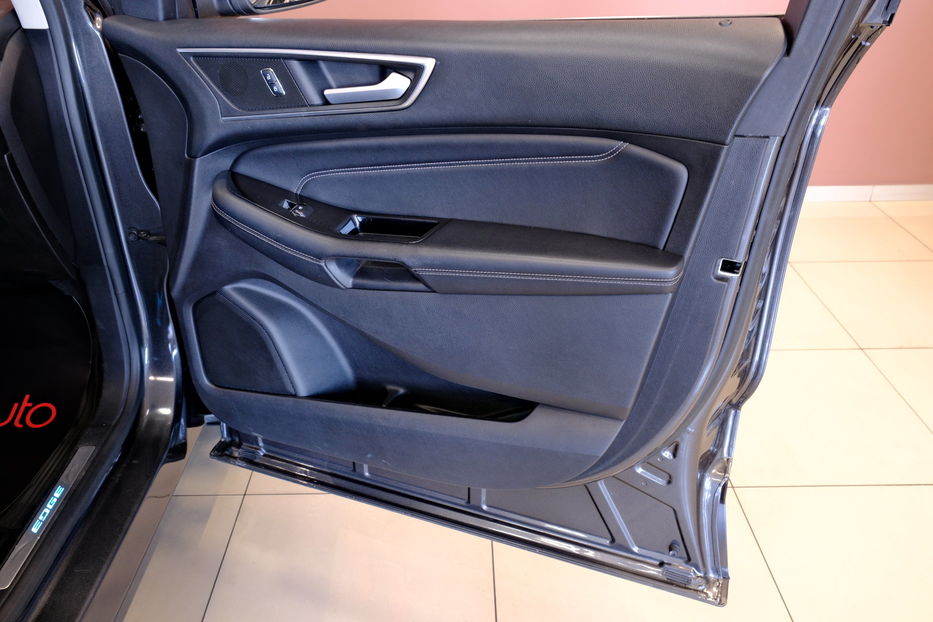 Продам Ford Edge Titanium 2016 года в Одессе