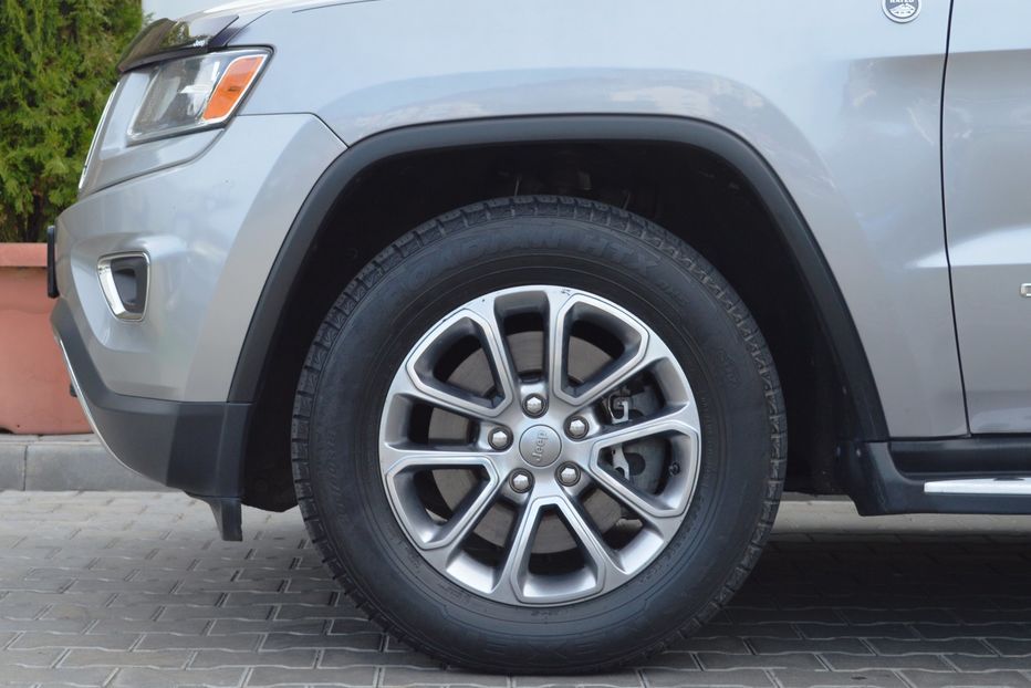 Продам Jeep Grand Cherokee 2014 года в Одессе
