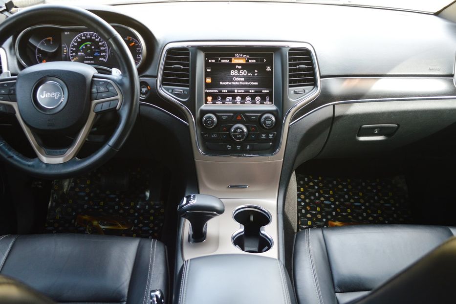 Продам Jeep Grand Cherokee 2014 года в Одессе