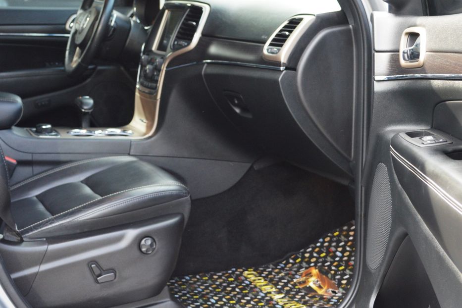 Продам Jeep Grand Cherokee 2014 года в Одессе