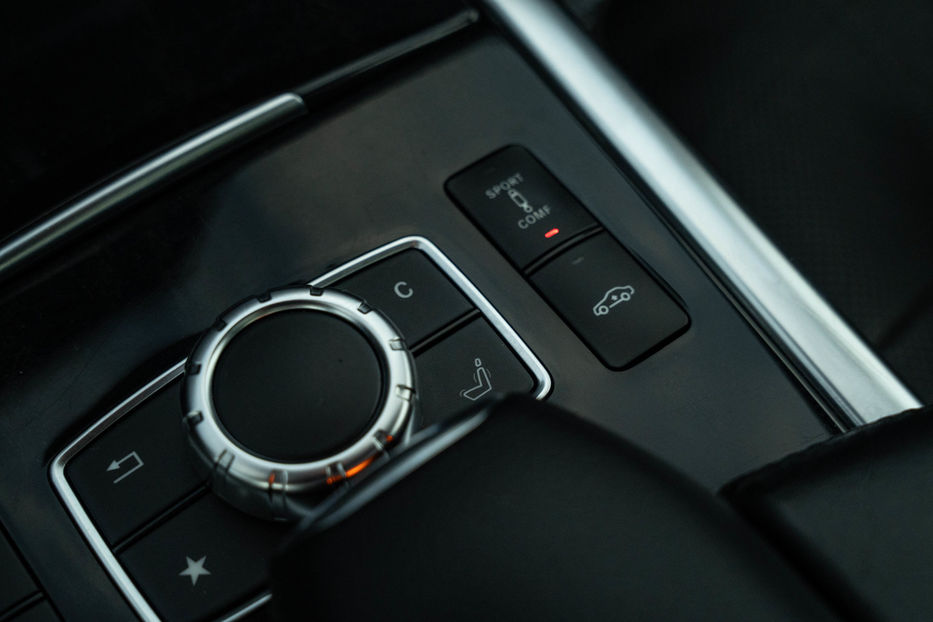 Продам Mercedes-Benz E-Class 350d BlueTEC 4MATIC 2015 года в Черновцах