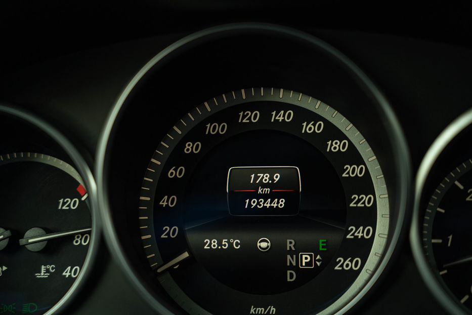 Продам Mercedes-Benz E-Class 350d BlueTEC 4MATIC 2015 года в Черновцах