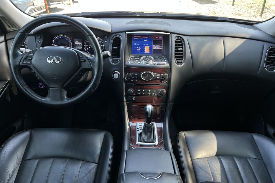 Продам Infiniti QX50 (COMIS) 2017 года в г. Умань, Черкасская область