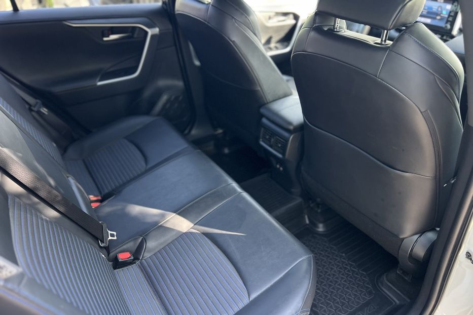Продам Toyota Rav 4 (COMIS) 2019 года в г. Умань, Черкасская область