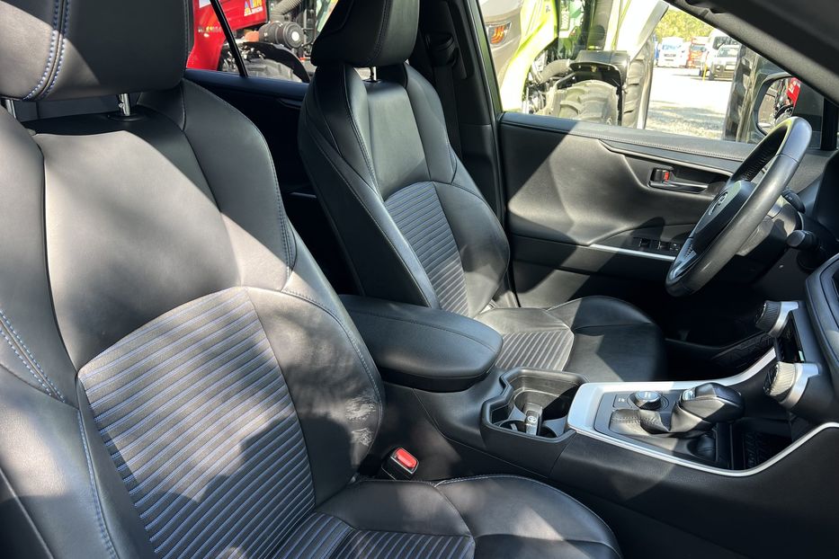 Продам Toyota Rav 4 (COMIS) 2019 года в г. Умань, Черкасская область