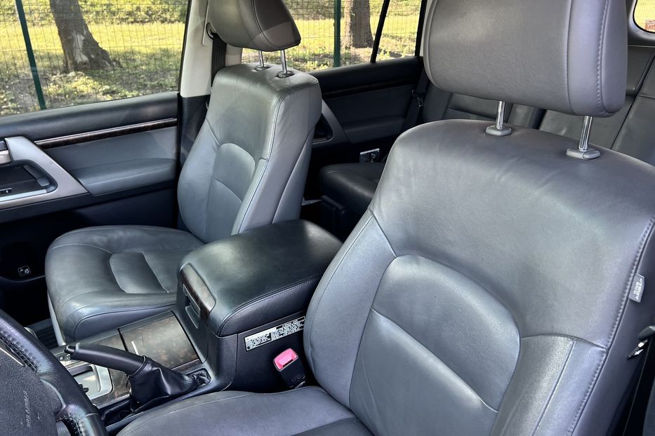 Продам Toyota Land Cruiser 200 (COMIS) 2011 года в г. Умань, Черкасская область