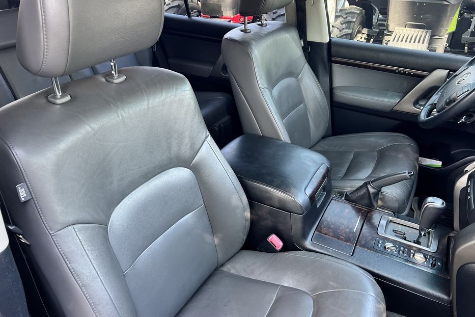Продам Toyota Land Cruiser 200 (COMIS) 2011 года в г. Умань, Черкасская область