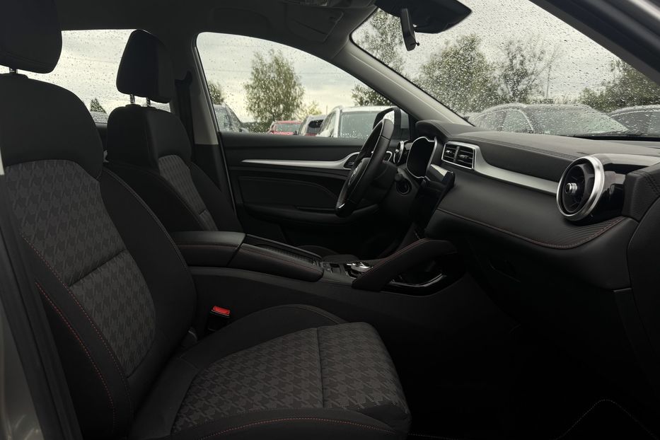 Продам MG 3 ZS EV 72 kWh 130 кВт 2022 года в Львове