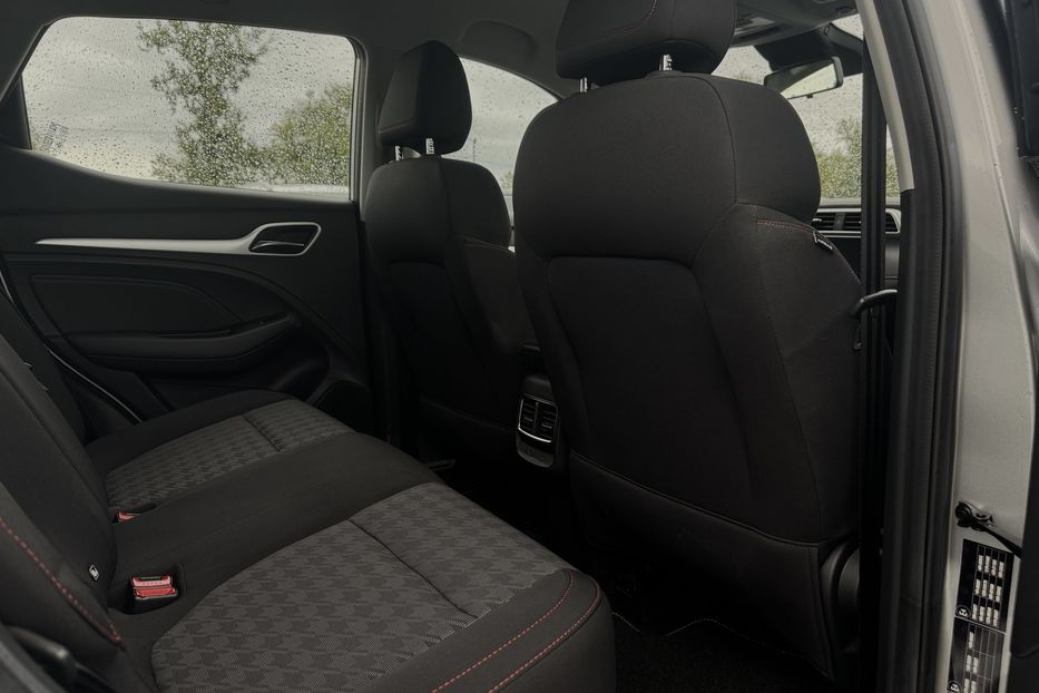Продам MG 3 ZS EV 72 kWh 130 кВт 2022 года в Львове