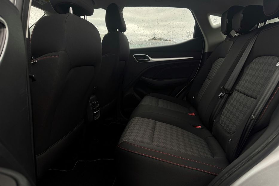 Продам MG 3 ZS EV 72 kWh 130 кВт 2022 года в Львове