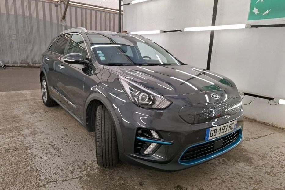 Продам Kia Niro 64 квт  авто в дорозі  2021 года в Львове