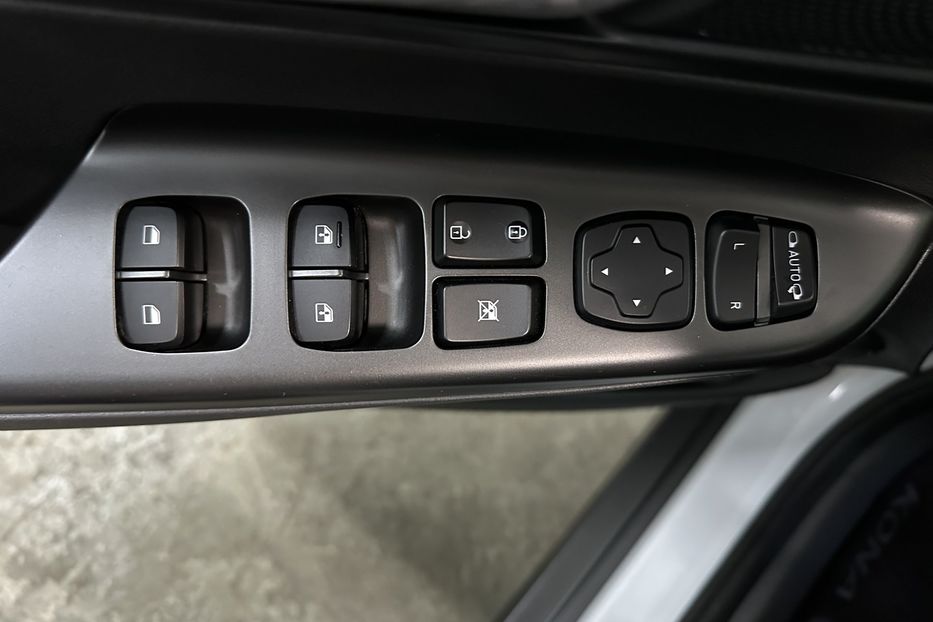 Продам Hyundai Kona 64кВтСліпізониПдгрівсиднькерма 2022 года в Львове