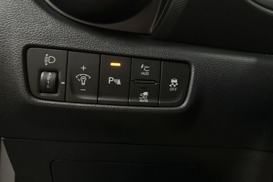 Продам Hyundai Kona 64кВтСліпізониПдгрівсиднькерма 2022 года в Львове