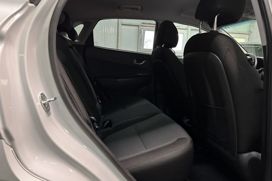 Продам Hyundai Kona 64кВтСліпізониПдгрівсиднькерма 2022 года в Львове