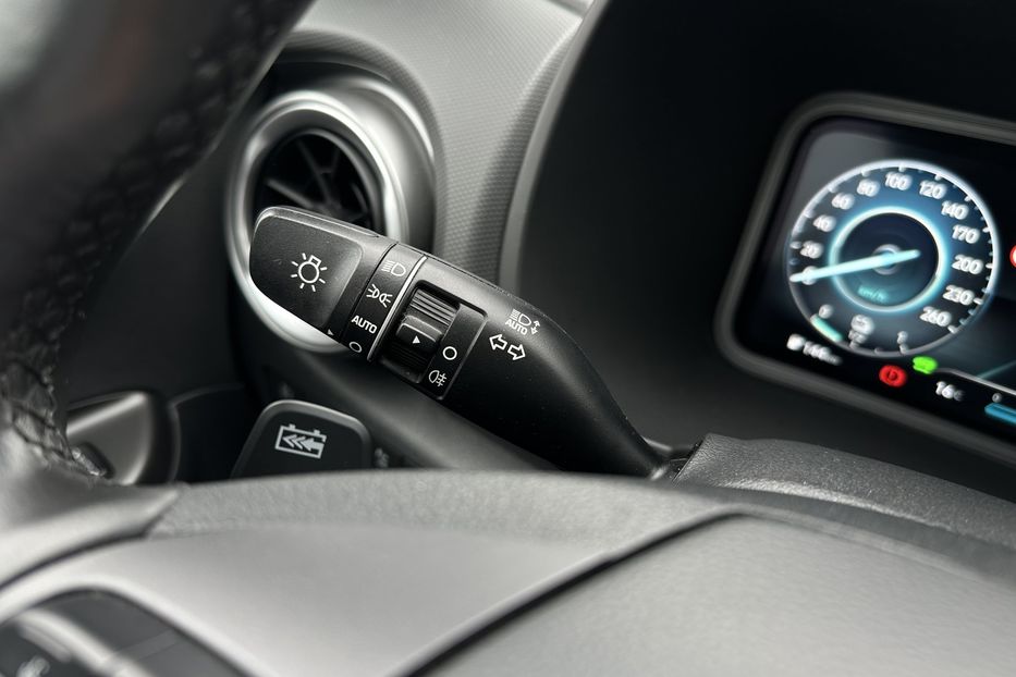 Продам Hyundai Kona 64кВтСліпізониПдгрівсиднькерма 2022 года в Львове