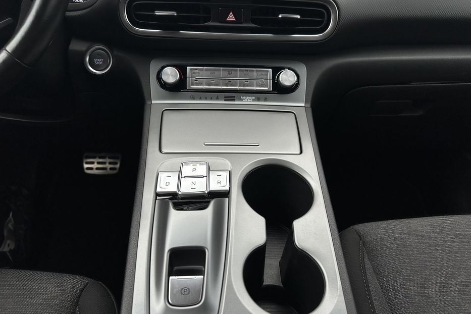 Продам Hyundai Kona 64кВтСліпізониПдгрівсиднькерма 2022 года в Львове