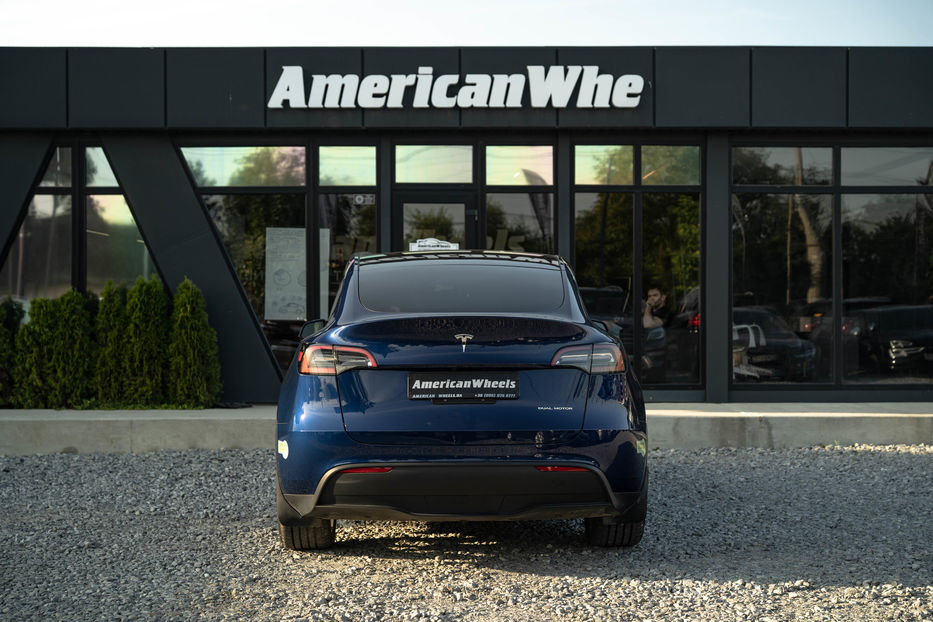 Продам Tesla Model Y Long Range Dual Motor 2023 года в Черновцах