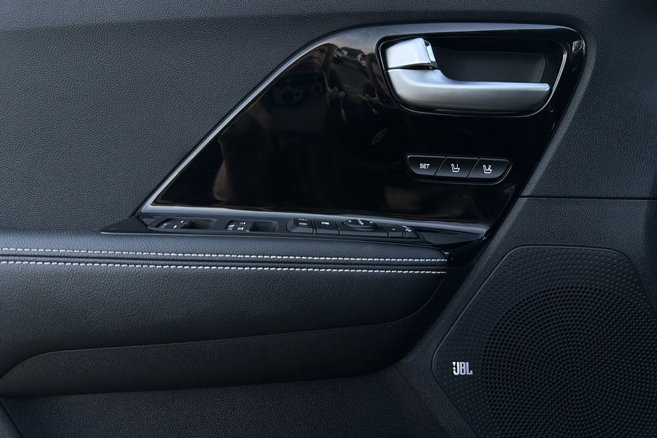 Продам Kia Niro 64 кВт Макс. комплектація  2022 года в Львове