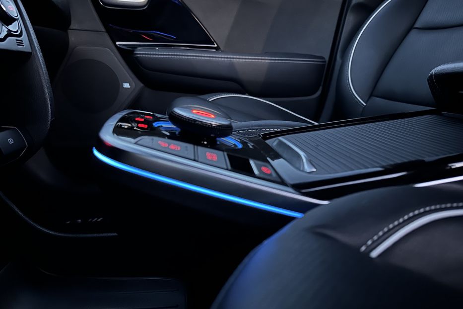 Продам Kia Niro 64 кВт Макс. комплектація  2022 года в Львове