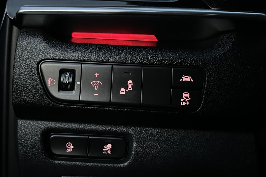 Продам Kia Niro 64 кВт Макс. комплектація  2022 года в Львове