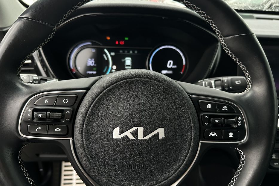 Продам Kia Niro 64 кВт Макс. комплектація  2022 года в Львове