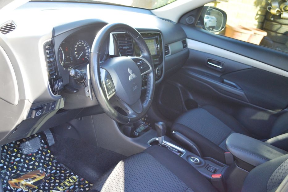 Продам Mitsubishi Outlander 2013 года в Одессе