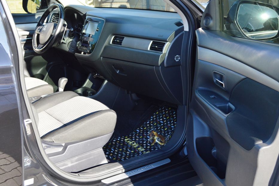 Продам Mitsubishi Outlander 2013 года в Одессе