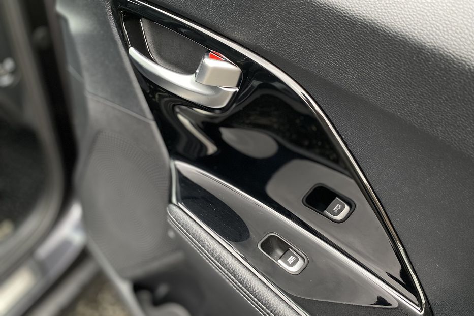 Продам Kia Niro 2018 года в Луцке