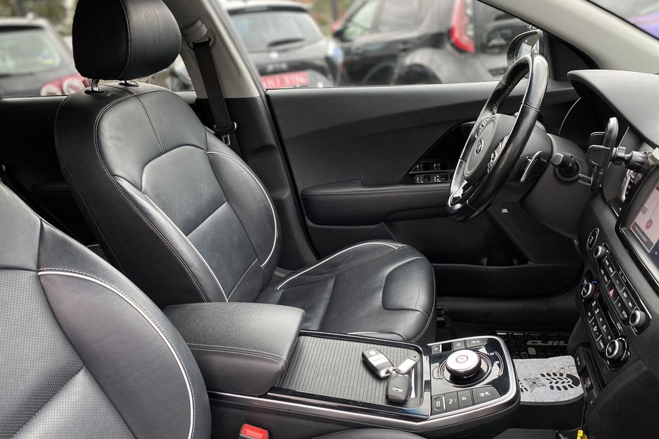 Продам Kia Niro 2018 года в Луцке