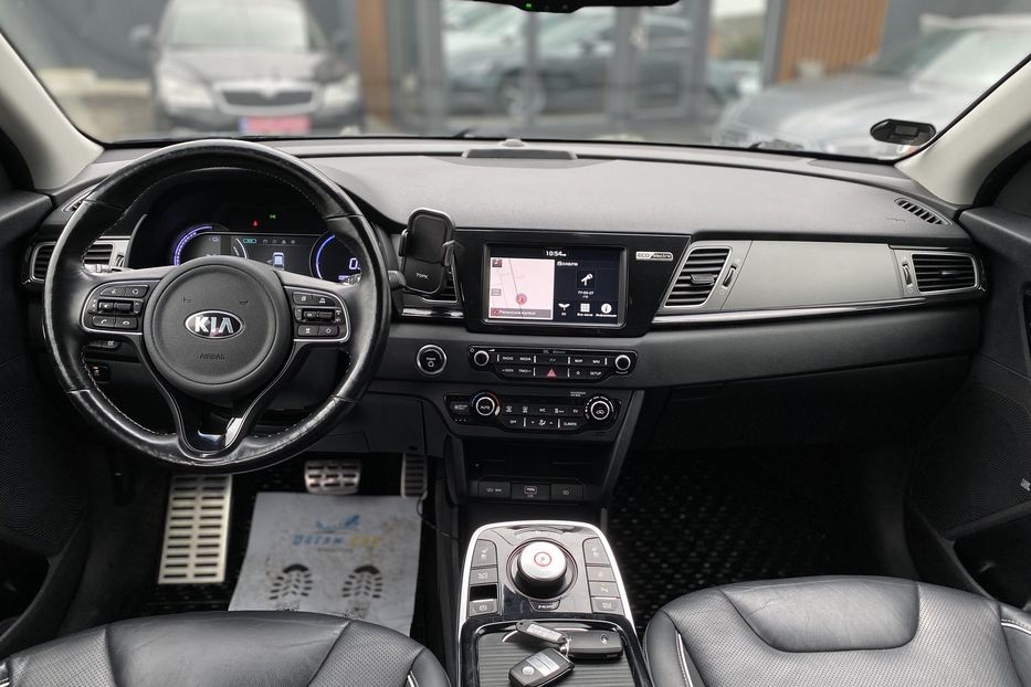 Продам Kia Niro 2018 года в Луцке