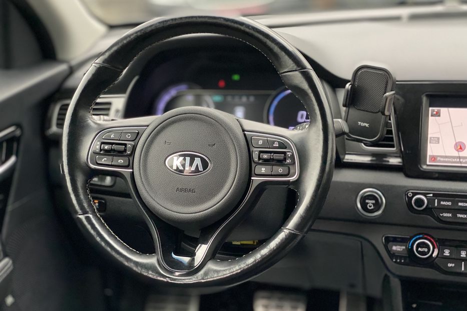 Продам Kia Niro 2018 года в Луцке