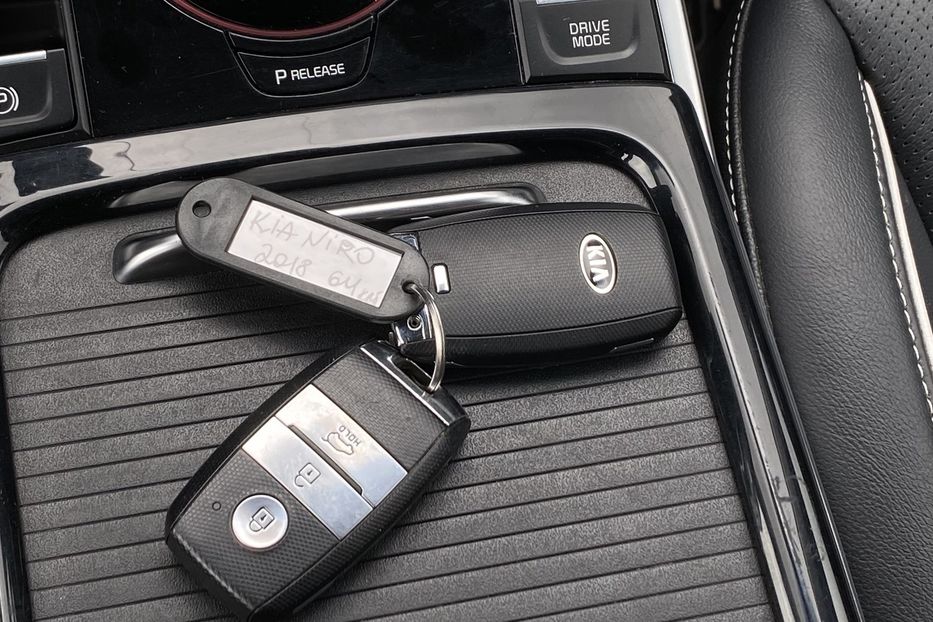 Продам Kia Niro 2018 года в Луцке