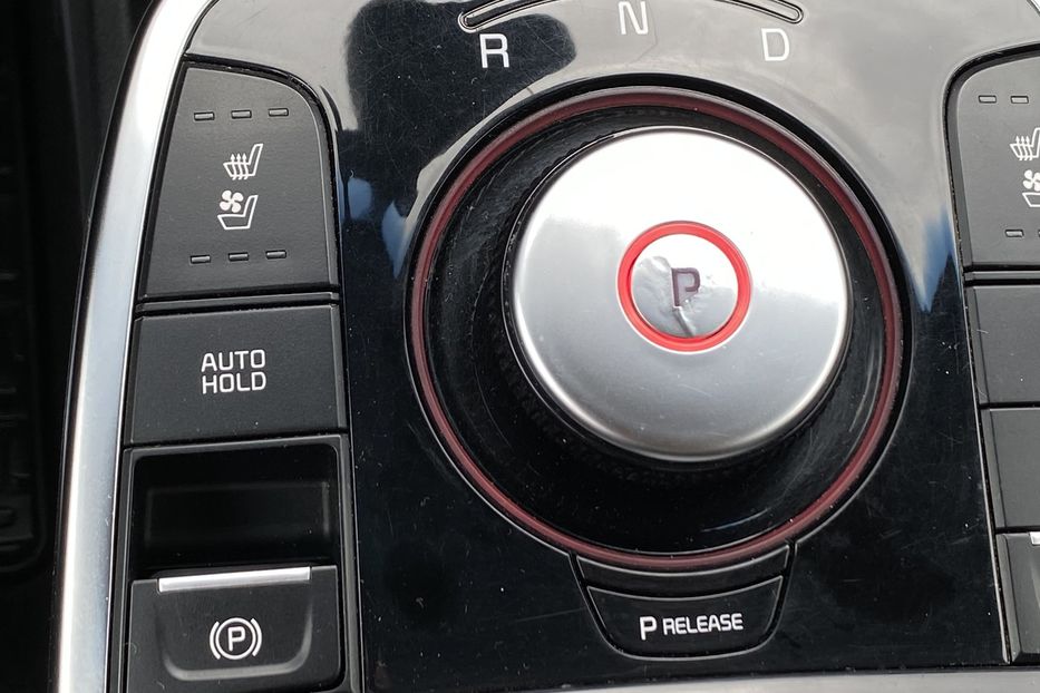 Продам Kia Niro 2018 года в Луцке