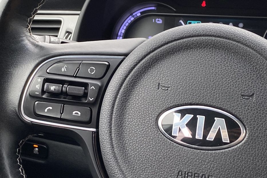 Продам Kia Niro 2018 года в Луцке
